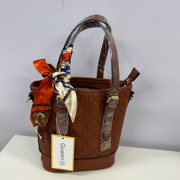 Tote Purse - Picture 3 of 6